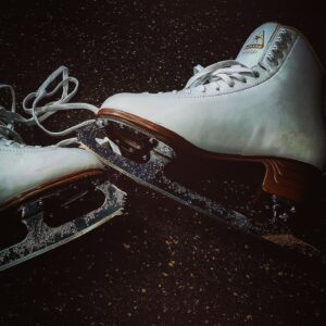 Ayisha Issa Instagram - Getting Settled

⛸
@jackson.ultima 

#adultfigureskating #figureskating #iceskating #skates #winteriscoming
