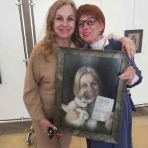 Ayşen İnci Instagram - Güzel arkadaşım Rümeysa Tek'in Kozzy AVM deki sevgisinde harika bir sürprizle karşılaştım.Muhteşem kedi tabloları görmek isteyenlere önerilir.