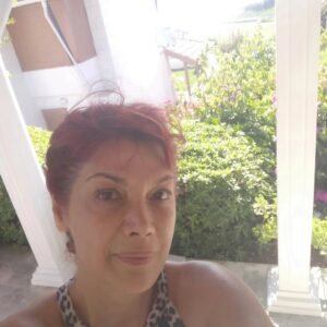 Ayşenur Yazıcı Instagram - "Benim hiç gönlümü almadılar Ben hep kendi kendime bir köşede affettim herkesi.” Nilgun Marmara