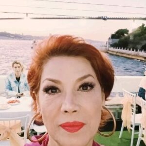 Ayşenur Yazıcı Instagram - 