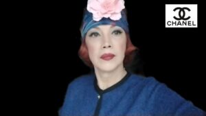 Ayşenur Yazıcı Instagram - Youtube kanalımda Coco Chanel Ve Christian Dior'un tarihçesini, nasıl hala revaçta 80 yıllık imparatorluklar kurduklarını zaaflarını acılarını ve yalnızlıklarını anlattığım video yayında.... 
Lİnk profilde var....
#chapeauxdior #chapeauxchanel #cocochanel #chrıstiandior #hautecouture #dior #coco