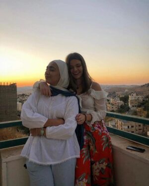 Aysha Shahaltough Instagram - اشتياق تام لصديقتي الصدوقة 🤍😭