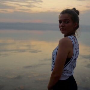 Aysha Shahaltough Instagram - You told me I was like the Dead Sea 🎼
@thelumineers #deadsea