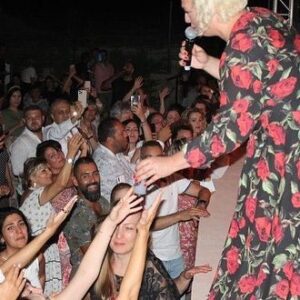 Ayta Sözeri Instagram - 3 Temmuz Mordoğan @echoperformancehall konserimizden...
@aytasozeri @armaganerbas34  #konser #aytasözeri #echoperformancehall