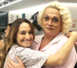 Ayta Sözeri Instagram - @aytasozeri  @gupseo  @eltilerinsavasi  #aytasözeri  #yılıneniyitürksanatmüziğikadınsanatçısı #büklümbüklüm #yanayımyanayımateşlerdeyanayım #actresslife #film #movie #turkishactress #singing #acting #music #musician #engüclükadın #woman #stage #ailearasında #paramparca #kayıpsehir #siyad #sadrialisiködülleri #eniyiyardimcikadinoyucu #worldwide #world #celebrity  #talented #istanbul #turkey #berlin #germany🧿