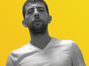 Aytaç Uşun Instagram - G Ü N A Y D I N