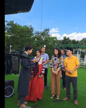 Ayu Inten Instagram - Fresh! 4 April 2024 pk. 10.00wib @sctv 🩵

Kalian wajib Tag kita pas nonton yaah..sampai jumpa besok!
@allaboutscreenplayprod @ftvsctv.terbaru_ @ftvscreenplayproductions
#ftvngetop #ftvsctv #ftvpagi #ftvscreenplayproductions #sctv #ftvfresh