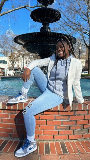 Azaria Carter Instagram - I’m thrilled to announce that I’m now available for speaking engagements! I’m happy to participate and speak at conferences, panels, discussions, schools, and more!

Let’s connect! Click the link in my bio! 🤗 #justazaria #speakingengagement #bookme