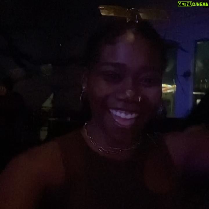 Azaria Carter - 526 Likes - We love a good nacho Tuesday š¤ā¦. #aboutlastnight #nachotuesday #goodvibes #memories #justazaria