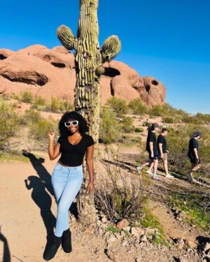 Azaria Carter Instagram - Living my best life🌵…#takemeback #takemebacktuesday #travel #justazaria