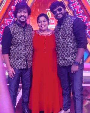 Azhar Instagram - Kalakkapovadhu yaru champions 3
#finals #3pm #today
Heartfelt thanks to @vijaytelevision 
Dir @director_thomson_vijaytv sir ❤️
Macha @tsk_actor ❤️ spl thanks to Engal veetu pillai @sivakarthikeyan anna ❤️
#mo sir #mayuran bro  #azhartsk #vijaytvazhar #mimicryazhar #tamilmimicry