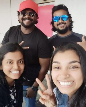 Azhar Instagram - Great singer @manasimm 😍 pretty with her sis pretty 
Natppu @tsk_actor