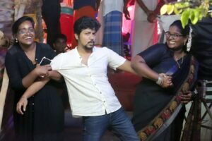Azhar Instagram - Thangachi ❤️ balam 💪🏾 @indraja_sankar17 @indhu_sivaraman with macha @tsk_actor