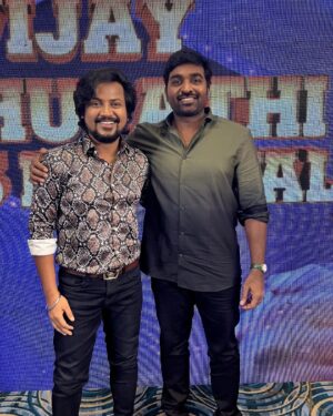 Azhar Instagram - #makkalselvan Annan @actorvijaysethupathi #dsp 
Samma manusha pa ❤️
Promising dir @ponramvvs sir 👍🏽
Gorgeous heroine @anukreethy_vas❤️❤️
Thanks @behindwoodsofficial ❤️ with macha @tsk_actor ❤️