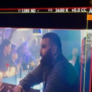 Azis Instagram - “Лудница”. Описание на любов, която те разкъсва и те събира, която искаш и не искаш, любов, с която не можеш и без която не можеш… Която може да те счупи и само тя да бъде способна да те залепи. Една такава.. ненормална, неразбрана, недоизживяна и обсебваща. A blessing and a curse. Взаимоотношения, които си противоречат и са загадка. И оставаш в тази “Лудница”, за да ги разгадаеш, да те обичат и да обичаш още малко…

За мен беше “лудост”, недостижима представа и много смела мечта да работя с краля на поп-фолк музиката! Пожелавам на всеки такава лудост..☺️ Благодаря на Азис, че застана до мен, за доверието, професионализма и отношението! Големите артисти са големи Човеци, I’m convinced!! За мен е чест и се надявам all the hard work we put into that project да ви докосне така, както докосваше нас през целия процес на създаване! 

Обичам всички прекрасни хора, с които работим! Благодаря на продуцентите си, без които нищо от това нямаше да е реалност и на всички замесени професионалисти! Благодарности и към @zubrowka_bulgaria за подкрепата в този емблематичен проект! 

Последната и най-тежка дума е на слушателя. Приятно слушане, дано ви хареса!❤️ #Azis #Lidia #Ludnica