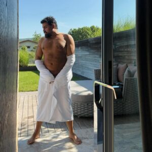 Azis Instagram - Днес беше уникален и горещ ден.
#азис #azis #amazingday #freedom