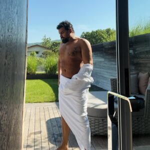 Azis Instagram - Днес беше уникален и горещ ден.
#азис #azis #amazingday #freedom