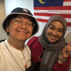 Aziz M. Osman Instagram - Pepagi bermesra dgn ikon ikon berjaya negara 🥰

#hotfm 
#abpbh35 
@khairykj 
@bellngasriofficial 
@annengasri_official 
@darlingasri 
@therealfafau 
@jozlynnhanania