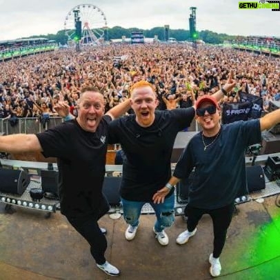 B-Front - 3.9K Likes - B-FRONT 20 YEARS at @intentsfestival 🤯 Massive thanks to all of you for coming out so early to celebrate the past, present and future of B-Front 💙 Unreal vibes all set! Shout-out to my bro's @djadaro @deluzionofficial @harddrivermusic for joining me on stage 🙏 #intentsfestival #hardstyle