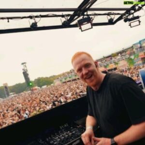 B-Front Instagram - B-FRONT 20 YEARS at @intentsfestival 🤯 Massive thanks to all of you for coming out so early to celebrate the past, present and future of B-Front 💙 Unreal vibes all set! Shout-out to my bro's @djadaro @deluzionofficial @harddrivermusic for joining me on stage 🙏 #intentsfestival #hardstyle