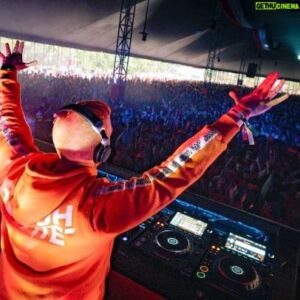 B-Front Instagram - Thank you for making me feel like a king on that stage 👑 🟠 @supersizedkingsdayfestival @mcdv8 #hardstyle #bfront