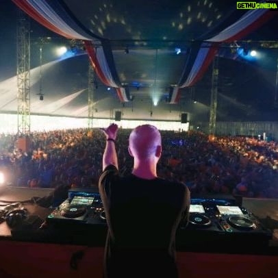 B-Front - 2.8K Likes - Thank you for making me feel like a king on that stage 👑 🟠 @supersizedkingsdayfestival @mcdv8 #hardstyle #bfront