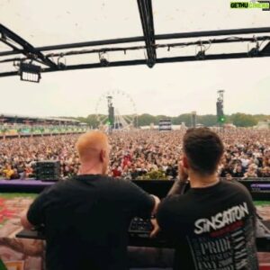 B-Front Instagram - B-FRONT 20 YEARS at @intentsfestival 🤯 Massive thanks to all of you for coming out so early to celebrate the past, present and future of B-Front 💙 Unreal vibes all set! Shout-out to my bro's @djadaro @deluzionofficial @harddrivermusic for joining me on stage 🙏 #intentsfestival #hardstyle