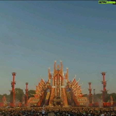 B-Front - 2.3K Likes - DEFQON.1 HYPE 🔥 where do we meet?
THU 27-6 · The Enlightenment (20:15 - 21:00) BLUE
SAT 29-6 · B-Front 20 YEARS (21:00 - 21:45) UV
SUN 30-6 · B-Freqz (19:00 - 20:00) MAGENTA