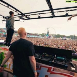 B-Front Instagram - B-FRONT 20 YEARS at @intentsfestival 🤯 Massive thanks to all of you for coming out so early to celebrate the past, present and future of B-Front 💙 Unreal vibes all set! Shout-out to my bro's @djadaro @deluzionofficial @harddrivermusic for joining me on stage 🙏 #intentsfestival #hardstyle