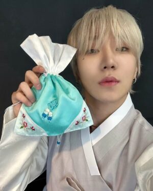 BE'O Instagram - 세뱃돈 얼마 줄까