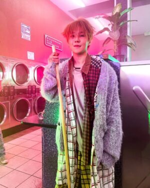 BE'O Instagram - 미쳐버리겠다 잘 듣고 계신가요?🧡