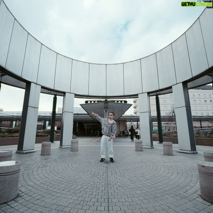 BIM - 12.6K Likes - KAWASAKI SONG
彼らの本当に最後のMV
地元 川崎の歌をみんなと歌えて光栄です
BAD HOPありがとう