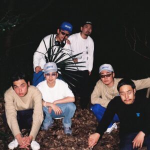 BIM Instagram - ・
遂に俺らCreativeDrugStoreのアルバムが出ました。
結成(俺が強引に？)して11年、それはそれは色んなことがありました。しっかり全員とぶつかってます。笑
細かい感情的なのはふざけたリリックの中に散りばめたのでキャッチしてもらえたら幸いです。

これはラッパーがSNSで言うのはダサい気もするけど、今日だけ。
アルバムを出しても何も変わらないかもしれないけど、何かが変わるかもしれないから出したかったです。でももし、なんにも変わらなくても「このバカ共と最高なアルバムが出せた」って誇れるメンバーと今もこうやって戯れあえてて、
俺は超ラッキーBボーイです。
改めてメンバーの皆さん、サミットスタッフの方々ありがとうございます。
いい景色観たいし、億万長者になりたいけど、みんなとっていう条件付きなので引き続き頑張ります。

こんなことLINEでやれよ。って感じですが、「"Wisteria"ってアルバムを作った1人」がどんな奴なのか、どんな感情なのか少しでも伝わって、アルバムをもっと愛して貰えたらと思ってここに書きました。

13万人のフォロワーの皆さん、全国ツアーで会いましょう！

じゃあ今日もゼルダやります。
(全部7年以上前の写真)