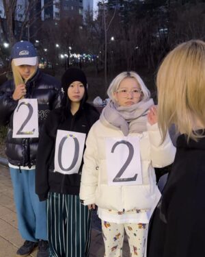 BORN Instagram - 2024도 잘부탁해요 사랑합니다 )(