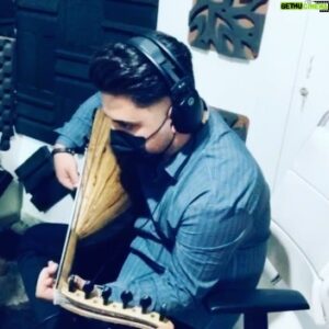 Babak Zarrin Instagram - افرا هم تمام شد...
باید تشکر کنم از دوستان نوازنده ای که در این پروژه من رو یاری دادن تا موسیقی ها زیباتر به گوش شما عزیزان برسه.این ویدیو ها گوشه ای از زحمات این دوستان است.
لطفا ورق بزنید.

ضبط موسیقی سریال افرا
@afra.serial 
موسیقی : بابک زرین
@babakzarrin_official 
دستیار : 
حامدحسینی
@hamedhosseinik 
نوازندگان :
ویولن : علی جعفری پویان (سولیست)
@alijafaripouyan 
تینا جامه گرمی 
@tinajamegarmi 
علیرضا چهره قانی
@alirezachehrehghani 
ویولنسل : مهرداد عالمی ( سولیست )
@mehrdadalemi 
عود : امیرمهدی مقدم
@amirmehdimoghadam 
ترومپت : حسن فراهانی
@hassanfarahani 
پیانو : بابک زرین
@babakzarrin_official 
ضبط موسیقی: استودیو تم
مازیار مرتاضیه
@maziarmortazieh 
فرزان روزبهانی
باتشکر از  بهتاش زرین و بهنام زرین
@behtashzarrinmusic 
@behnamzarrinmusic