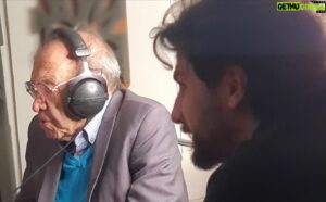 Babak Zarrin Instagram - عکسهایی به یادگار از ضبط اهنگ لالایی با صدای استاد ایرج و سعید شریعت 

@irajkhajeamiri @saeedshariat_official 

عکسها از مصطفی گرمان و اسماعیل خانی

@mosogerman 
@hamisheesmaeil 

#بابک_زرین #استادایرج #سعیدشریعت #لالایی #عکس#موسیقی