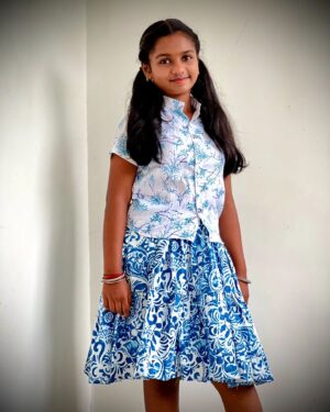 Baby Kaavya Instagram - 💙
👗@minime_by_arjocouture
.
.
.
#kaavya #kaavyahoney #narmadha #fun #bts #dresses #collab #shoot #break #like #instagood #instafeed #photo #picoftheday