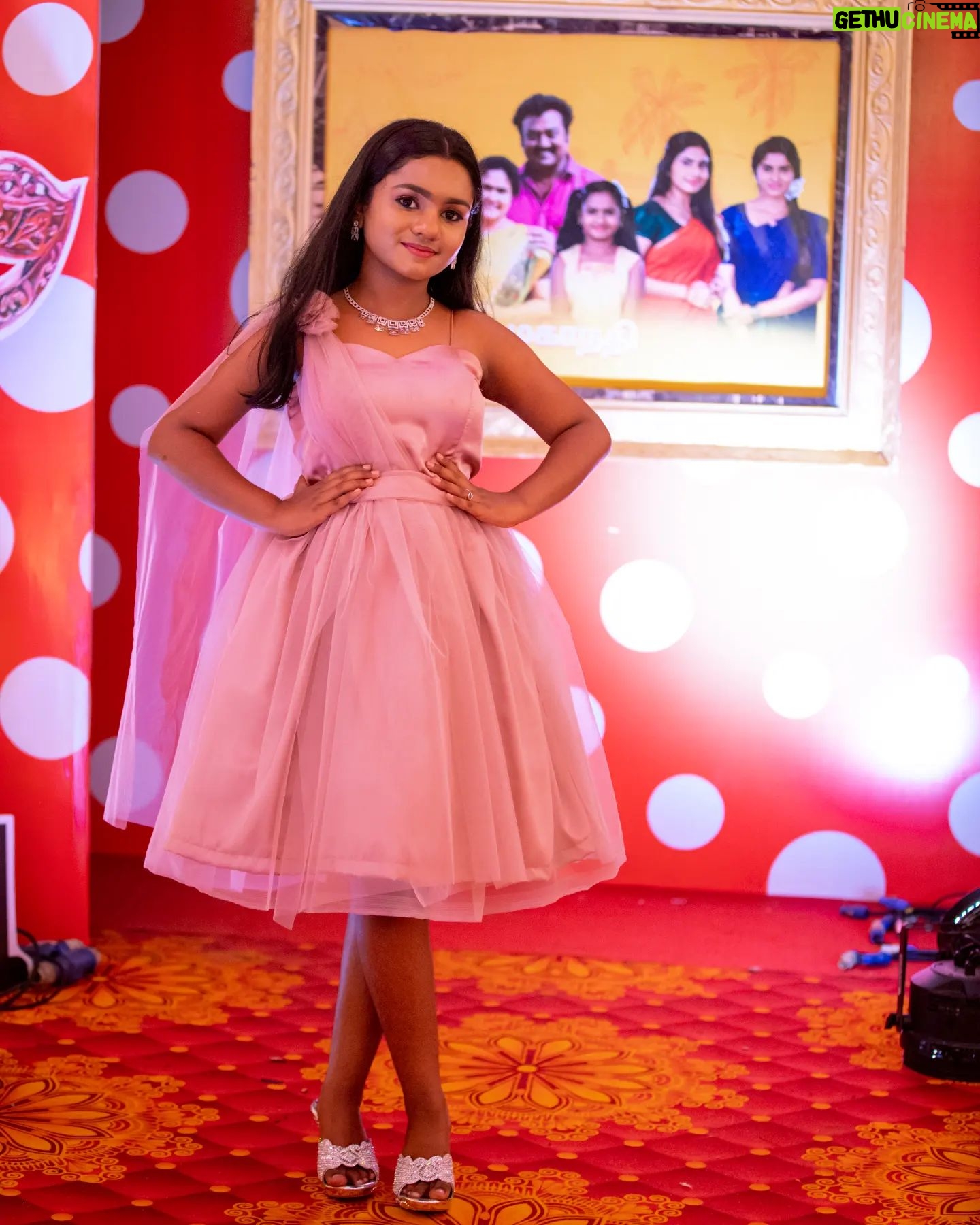 Baby Kaavya - 1.1K Likes - Narmadha from Mahanadhi..
💄: @ajay_artistry
👗: @poorani_the_designer_house
💍: @luxorfashionjewellers
.
..
#kaavya #narmadha #mahanathi #vijaytv #VTA #teleawards #vijayawards #staytuned #outfit #ootd #fun #shoot #bts #celebrity #childartist #television #look #happy #sunday #funday #serials