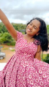 Actress Baby Kaavya HD Instagram Photos and Wallpapers December 2023