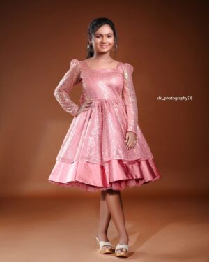 Baby Kaavya Instagram - ✨1️⃣2️⃣✨
Let me be the first one to wish myself a happy birthday!
👗@urban.kiddoz @urbankalika
📸@dk_photography28
💄@_chitras_makeup_artist_28 
.
.
#kaavya #kaavyahoney #vijaytv #artist #birthday #celebritry #happyme #blessed #instagood #instapost #ootd #photography #12 #kidmodel #modelling #post #like #follow #celebstyle #childartist