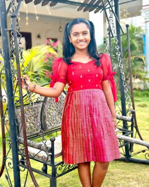 Baby Kaavya Instagram - I need no filters..

👗@nirah_bypoornichandran 

#kaavya #kaavyahoney #narmafha #beingnarmadha #mahanathi #vijaytv #happiness #love #laughter #like #comment #share #bts #photo