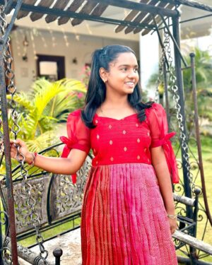 Baby Kaavya Instagram - I need no filters..

👗@nirah_bypoornichandran 

#kaavya #kaavyahoney #narmafha #beingnarmadha #mahanathi #vijaytv #happiness #love #laughter #like #comment #share #bts #photo