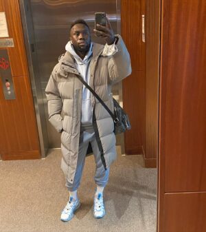 Bacary Sagna Instagram - Second best day of the week. Let’s all have a productive day. Think positively and make sure you enjoy every minute to learn, do, or achieve something witch could have an impact for tomorrow. 🙂💪🏾 #positiveattitude #mindset #montreal #home #work