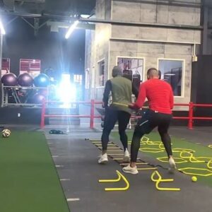 Bacary Sagna Instagram - Working out means having fun most of the time 💪🏾@mo_trainer 💪🏾