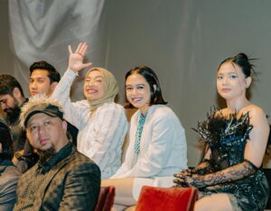 Badriyah Afiff Instagram - I’m so glad and proud to be one of the cast in KHANZAB. I got a lot of new experiences during the process of making this movie! It was such a long journey but don't worry ‘cause finally, you can watch KHANZAB in cinemas today! so please watch it🥰 Thanks for all the support! It means a lot to me and all the people who were involved in Khanzab.

📸 : @paman_tito & @victorsuot10