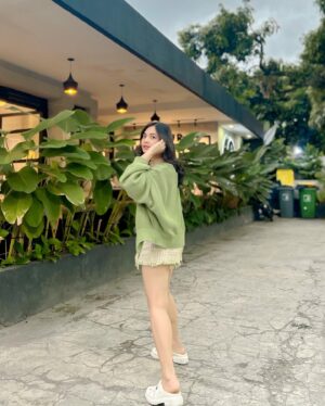 Badriyah Afiff Instagram - Caption nya apa?