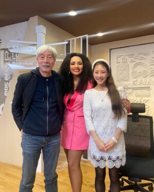 Bae Cheol-soo Instagram - Musical ‘Sister Act’의 ‘Nicole Vanessa Ortiz’, ‘김소향‘. 노래 잘한다^^