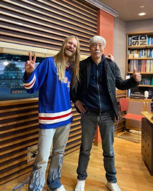 Bae Cheol-soo Instagram - 영국의 singer & songwriter ‘Sam Ryder’ #최정윤통역사 #lewisnelson guitarist #loveinseoul 2023 #어서와한국은처음이지