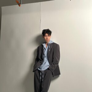 Bae Hyeon-seong Instagram - 😃