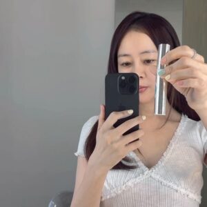 Baek Bo-ram Instagram - 꽉찬일주일🙃

대구도 다녀오고,야구도보고,골프,일까지
나는야 체력이 좋았었네 :)

특히나 햋빛 제대로 받은 요즘 이였습니다
이와중에 바리비리 싸들고 다니면서 2배관리 했다능

그중 아이관리 폴라는 공구중입니당 (홍보못참지😎)
마지막날인거 참고 해 주세요! 너무 좋아요~징짜!
이이관리는 미리미리 꾸준히~~ 너무 중요합니당 아시죵?

#또주말이네🤣 
#일단청소하자
#좋은주말보내세요